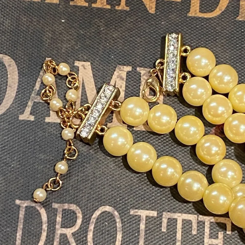 Avon Double Strand Pearl President’s Circle Club 1995